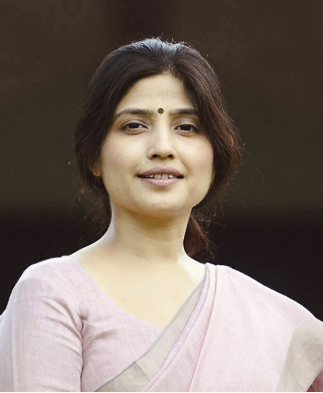 मैनपुरी के BN गार्डन मैरिज होम में शादी समारोह में पहुंची डिंपल यादव