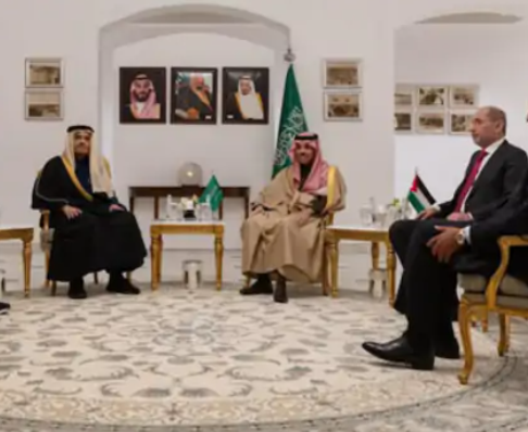 सऊदी अरब की राजधानी रियाद में गुरुवार रात UAE, कतर और जॉर्डन के फॉरेन मिनिस्टर्स की मीटिंग हुई