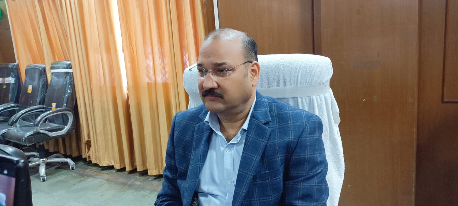 फर्रुखाबाद:  जिलाधिकारी ने पदभार ग्रहण कर पत्रकारों के साथ की प्रेस वार्ता
