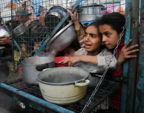गाजा में भूख का इस्तेमाल हथियार की तरह कर रहा है इजराइल