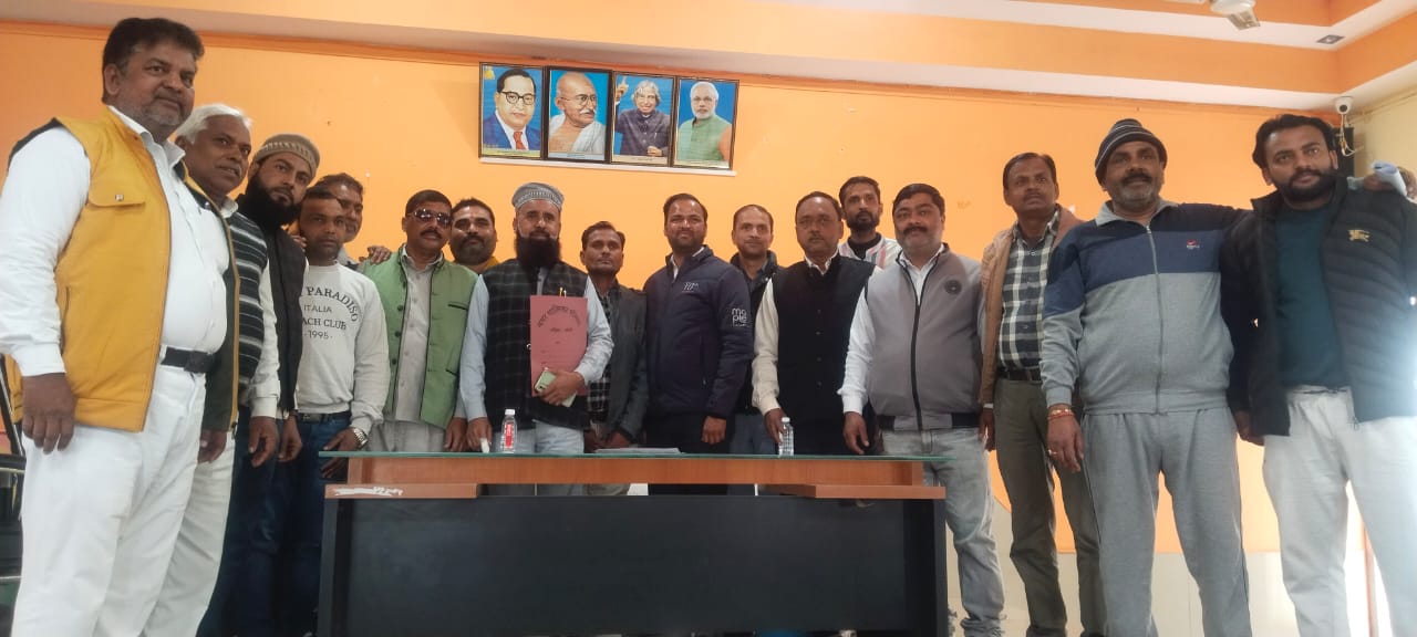 बरेली - आंवला नगर पालिका अध्यक्ष के द्वारा की गयी प्रेस कॉन्फ्रेंस, शासन द्वारा विकास कार्यों को मिला अतिरिक्त अनुदान।