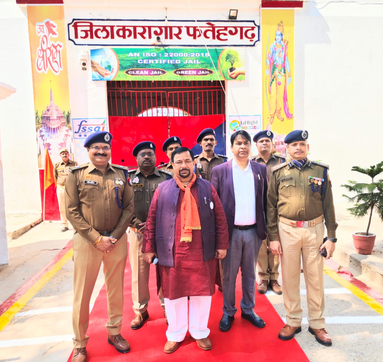 फर्रुखाबाद: मुकेश राजपूत ने जिला कारागार में सांसद निधि से निर्मित बन्दी कौशल विकास एवं पुनर्वास हेतु बन्दी प्रशिक्षण केन्द्र का किया लोकार्पण