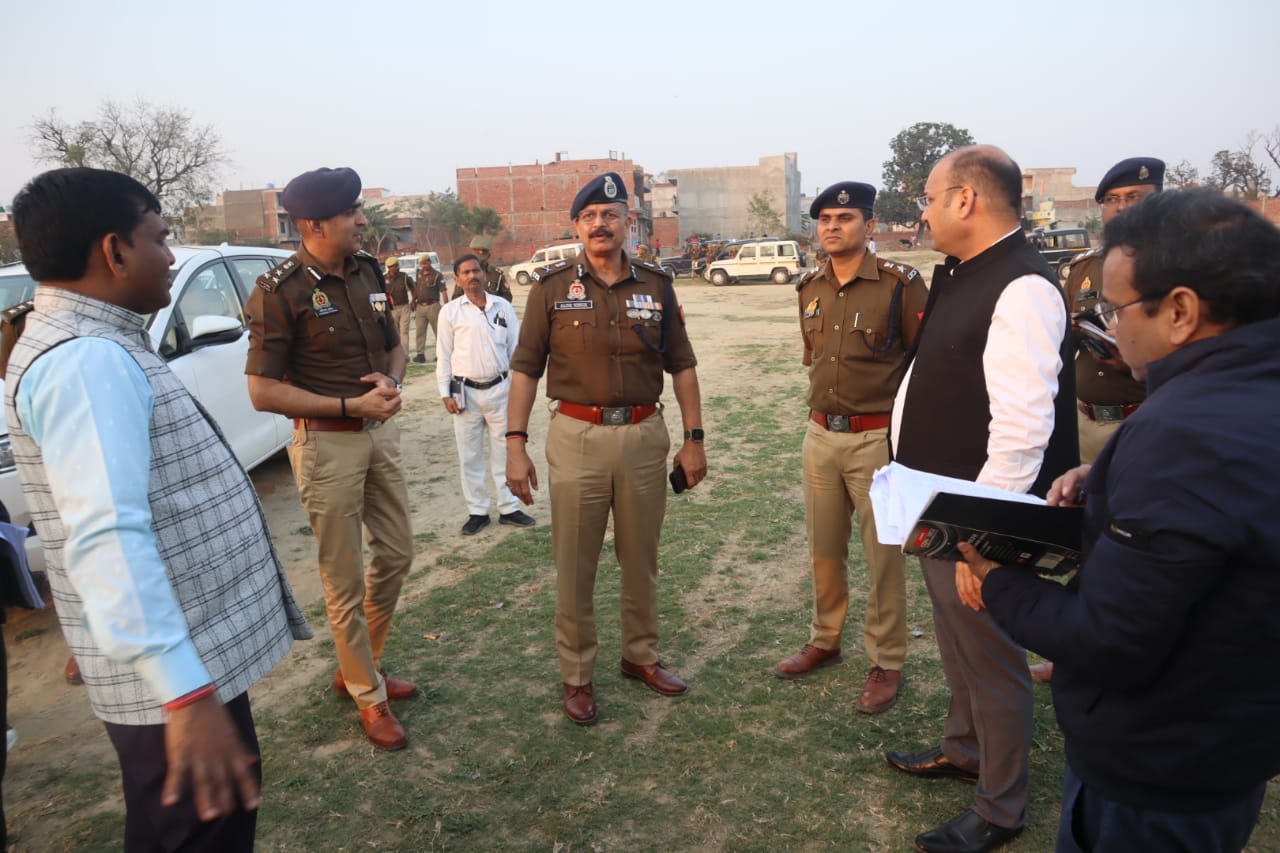 बरेली - थाना वशारतगंज में युवक की चाकू मार कर कर दी हत्या।