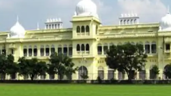 लखनऊ विश्वविद्यालय की इवेन सेमेस्टर (सम सेमेस्टर) एग्जाम आज यानी 30 अप्रैल से शुरू हो रहे