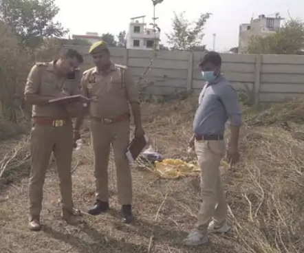 बीकेटी थाना क्षेत्र के चंद्रभानु गुप्त कृषि महाविद्यालय के फार्म में मानव कंकाल मिला