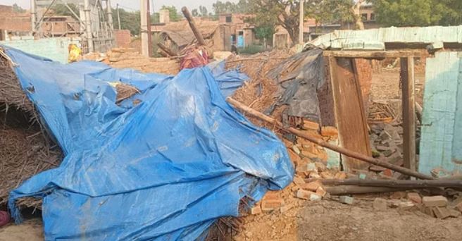 पीलीभीत में मकान की छत गिरने से सात लोग घायल