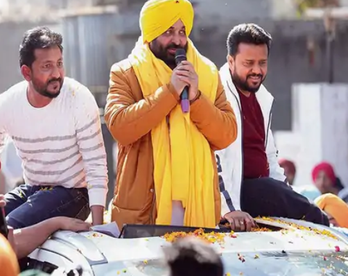 आम आदमी पार्टी (AAP) उम्मीदवार कॉमेडियन व सिंगर करमजीत अनमोल की चुनावी कैंपेन को धार देंगे पंजाब CM भगवंत मान