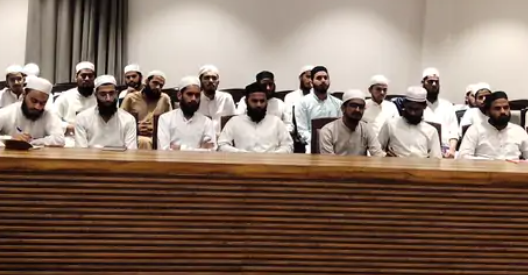नदवा कॉलेज के छात्रों को कुरान और धार्मिक शिक्षा के साथ कानून की भी शिक्षा दी जाएगी