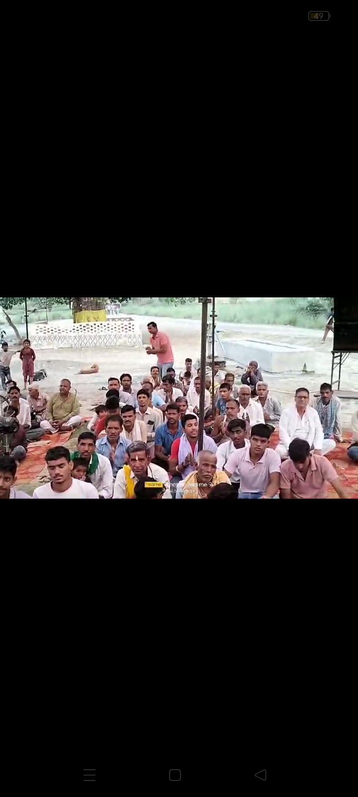 जनपद कासगंज के गंजडुंडवारा ब्लॉक के ग्राम पंचायत नागर कंचनपुर में चल रही कथा में उमड़ रहे भक्त