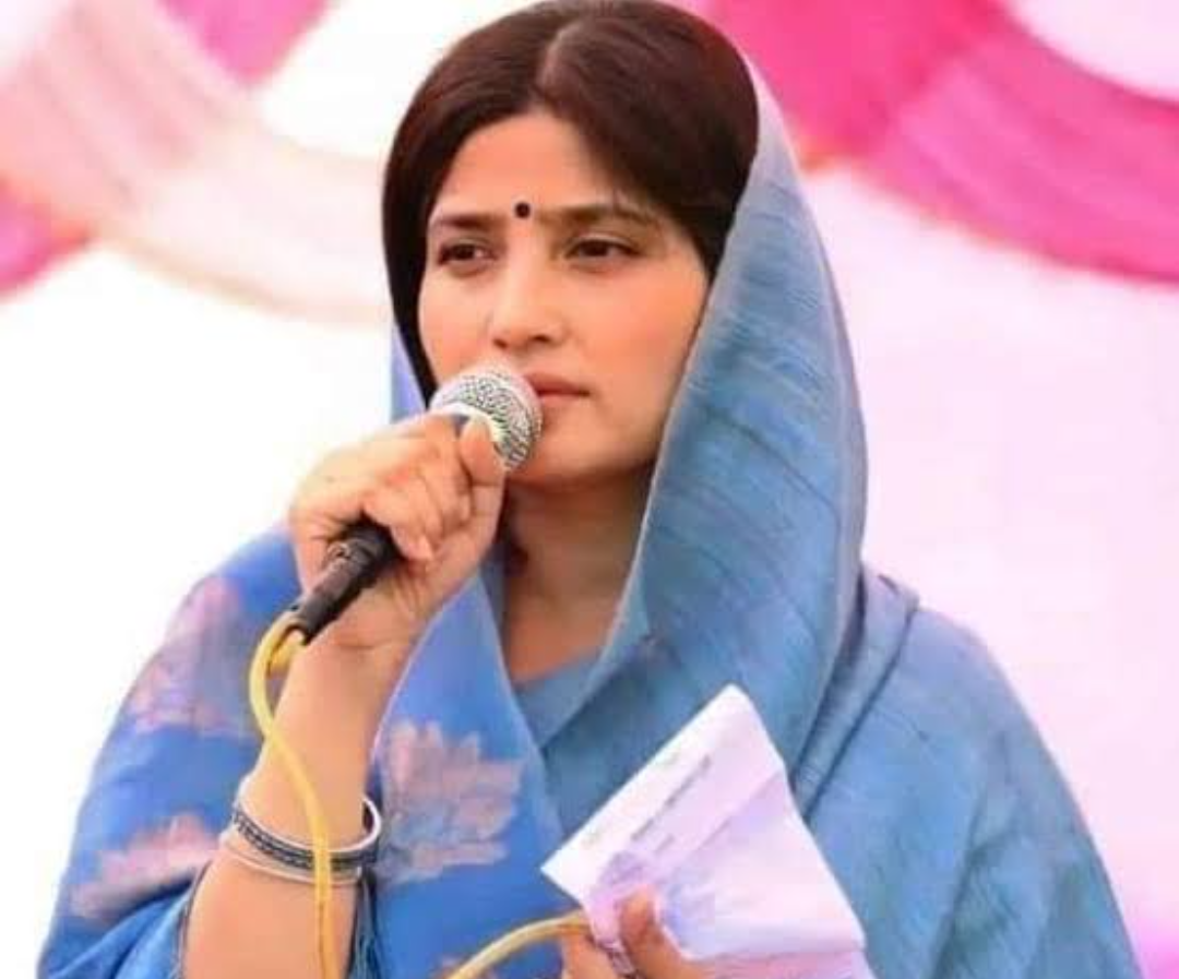 मैनपुरी में लोकसभा सीट से समाजवादी पार्टी की प्रत्याशी डिंपल यादव ने वैक्सीन पर मोदी सरकार पर दिया बड़ा बयान