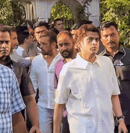 दो महीने बाद मुंबई पुलिस ने सलमान खान का बयान लिया