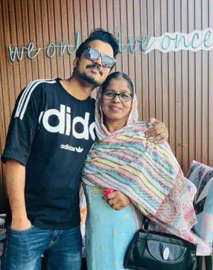 सीरीज पंचायत के पहले पार्ट में नाराज दामाद और उनके चक्के वाले कुर्सी का किस्सा बहुत फेमस हुआ