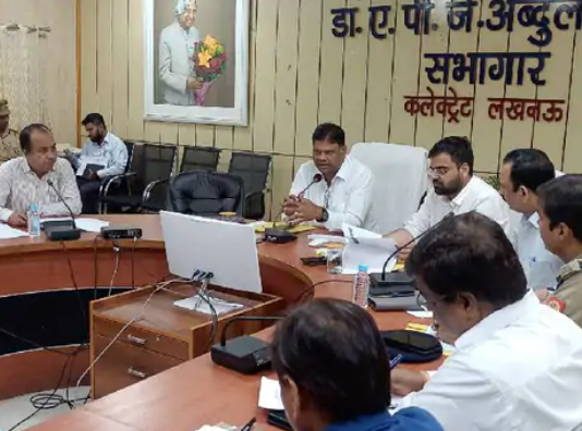 गर निगम जोन-8 में हाउस टैक्स को लेकर हुई गड़बड़ी मामले में डीएम ने एक कमेटी बनाई है