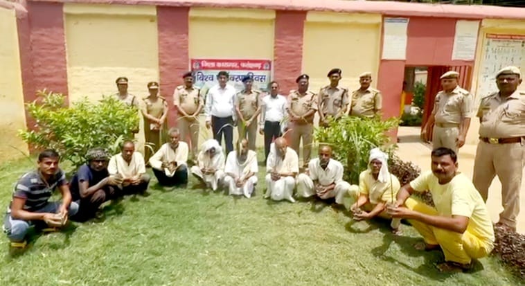 फर्रुखाबाद:जिला कारागार में अधिकारियों, कर्मचारियों और बंदियों ने पौधों का वृक्षारोपण कर विश्व पर्यावरण दिवस पर दिया संदेश