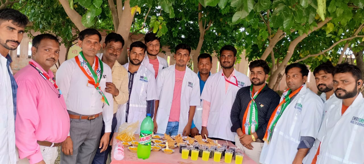 औरैया :स्वास्थ्य विभाग व एंबुलेंस कर्मचारियों ने, हर्ष उल्लासों के साथ मनाएगा देश की आजादी का पर्व