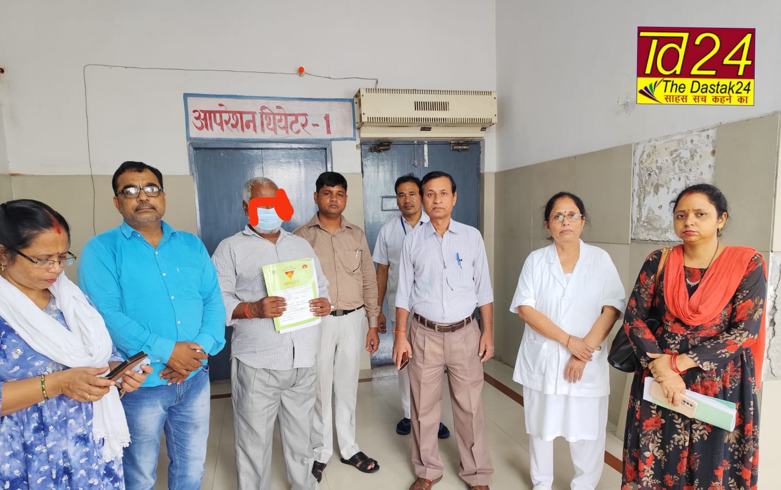 फर्रुखाबाद:जिला पुरुष चिकित्सालय में एक पुरुष नसबंदी डॉ माथुर द्वारा सफलतापूर्वक की गई।