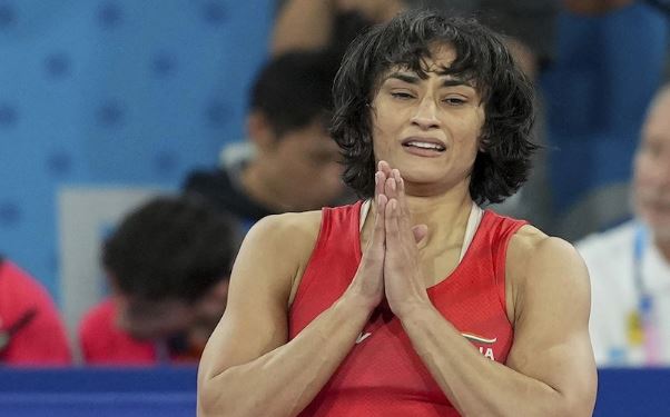 विनेश फोगाट भारत आते ही 'भूल' गईं दर्द, कहा- जो सम्मान मिला है उसके आगे कई ओलंपिक गोल्ड फीके