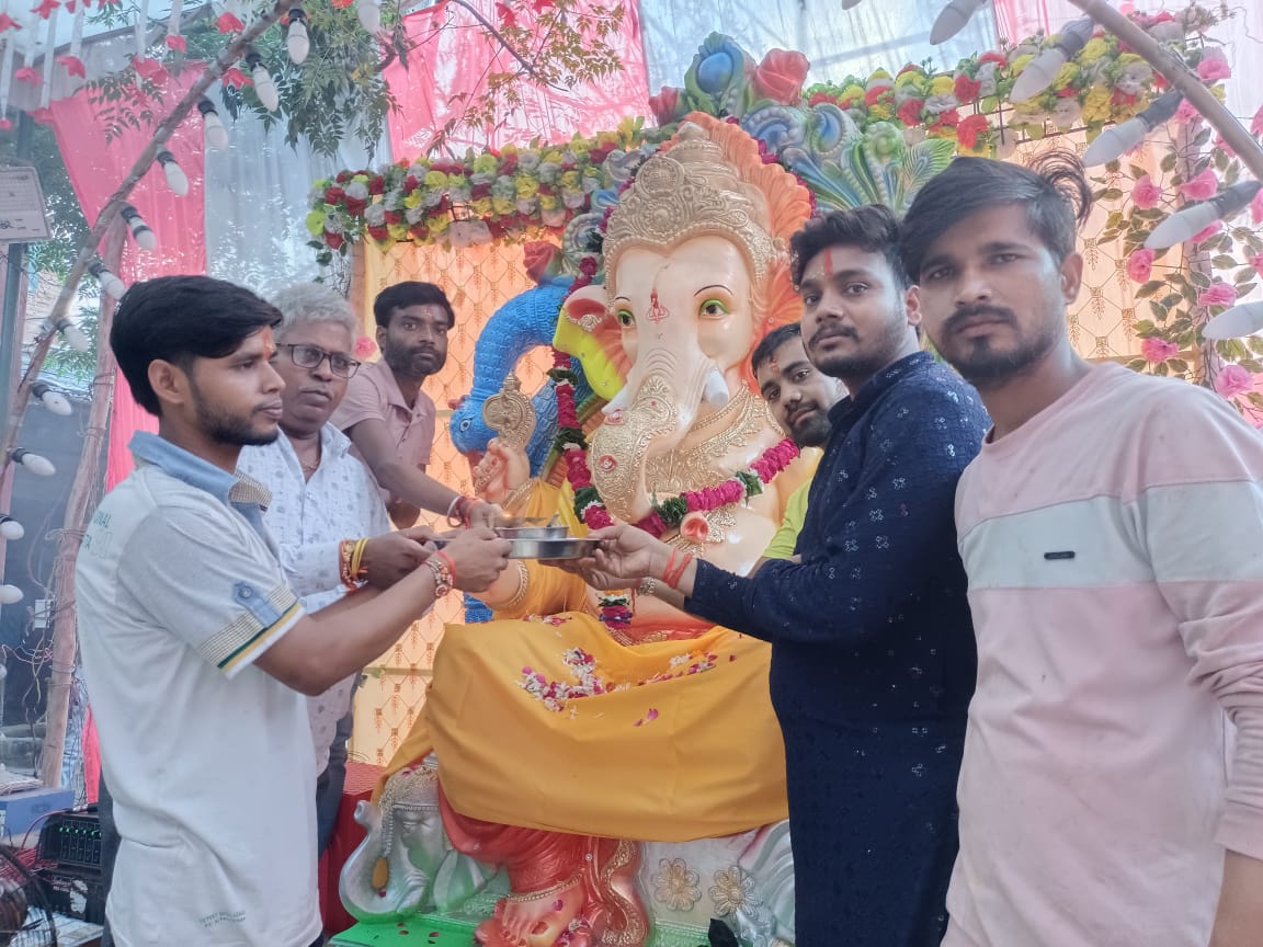 कन्नौज : बड़े ही धूमधाम से हुई गणेश स्थापना