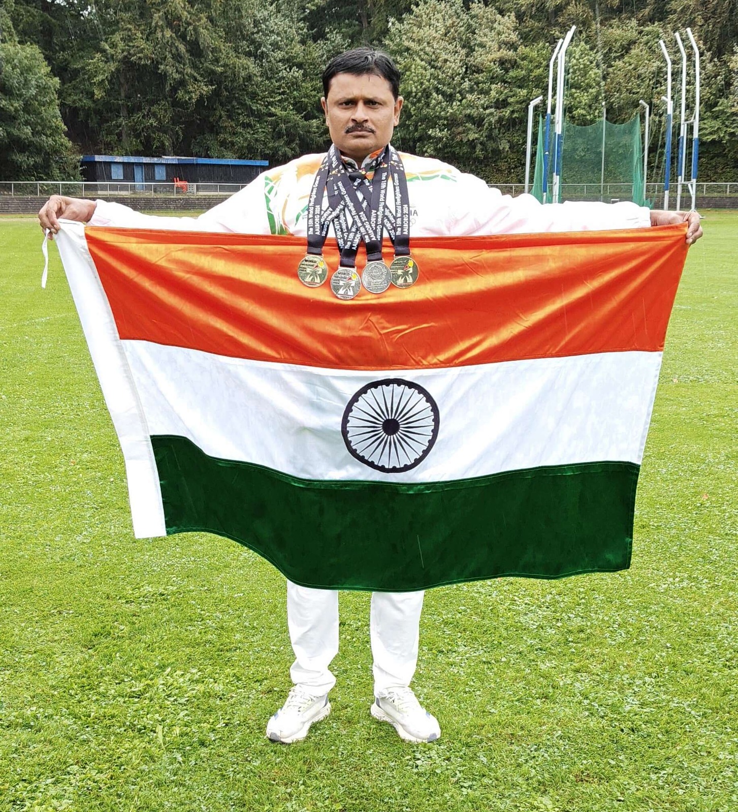 प्रयागराज: डेनमार्क में आयोजित वर्ल्ड फायर फाइटर्स गेम्स 2024 में मुख्य आरक्षी चालक धर्मेंद्र प्रताप सिंह ने पाया मुकाम ,हुए सम्मानित