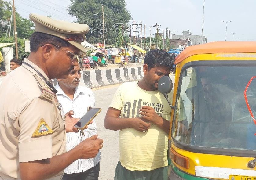 कन्नौज:  नाबालिक को वाहन चलाने को न दे टीएसआई अरशद अली