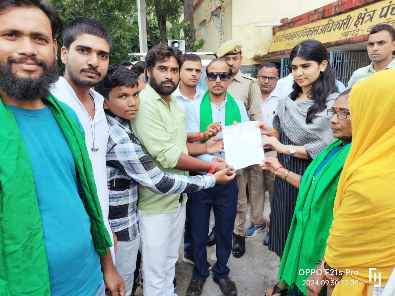 कन्नौज : प्रशासनिक सांठगांठ व लापरवाही से आज भी लाभ से वंचित हैं सैकड़ों पात्र- पुष्पेन्द्र सिंह