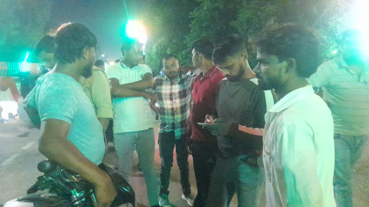 रायबरेली: मेला देखने आये युवक को कार सवार ने मारपीट कर किया घायल