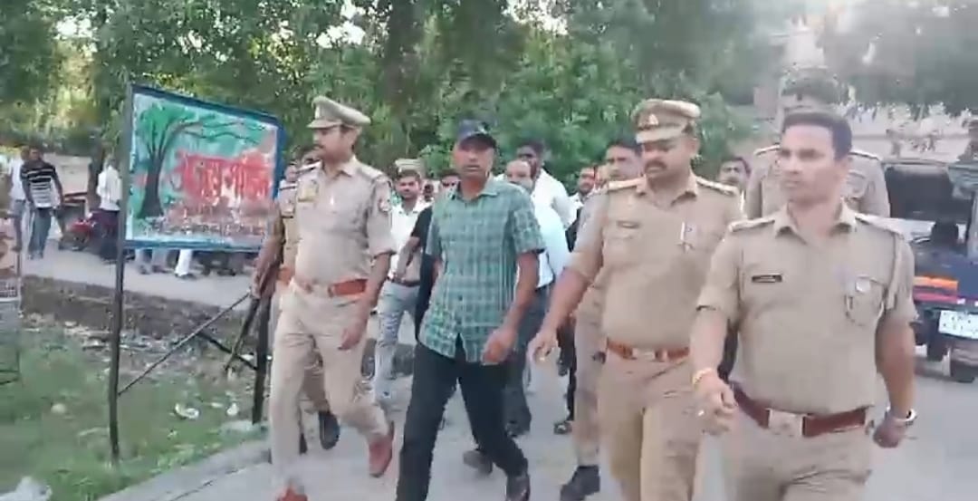 कन्नौज:  एक बार फिर पुलिस को चकमा देकर नीलू यादव ने कोर्ट में किया सरेंडर