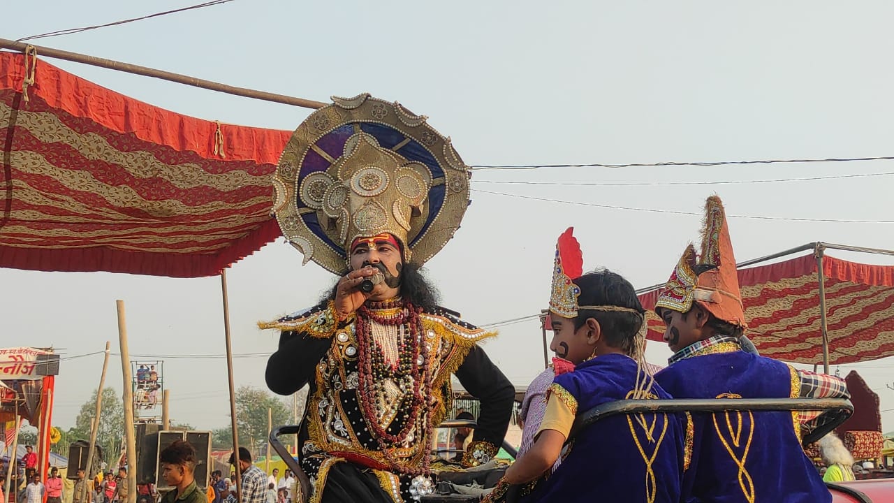 कन्नौज:  दशानन के धराशाई होते ही जय श्री राम के नारों से गूंज उठा रामलीला मैदान