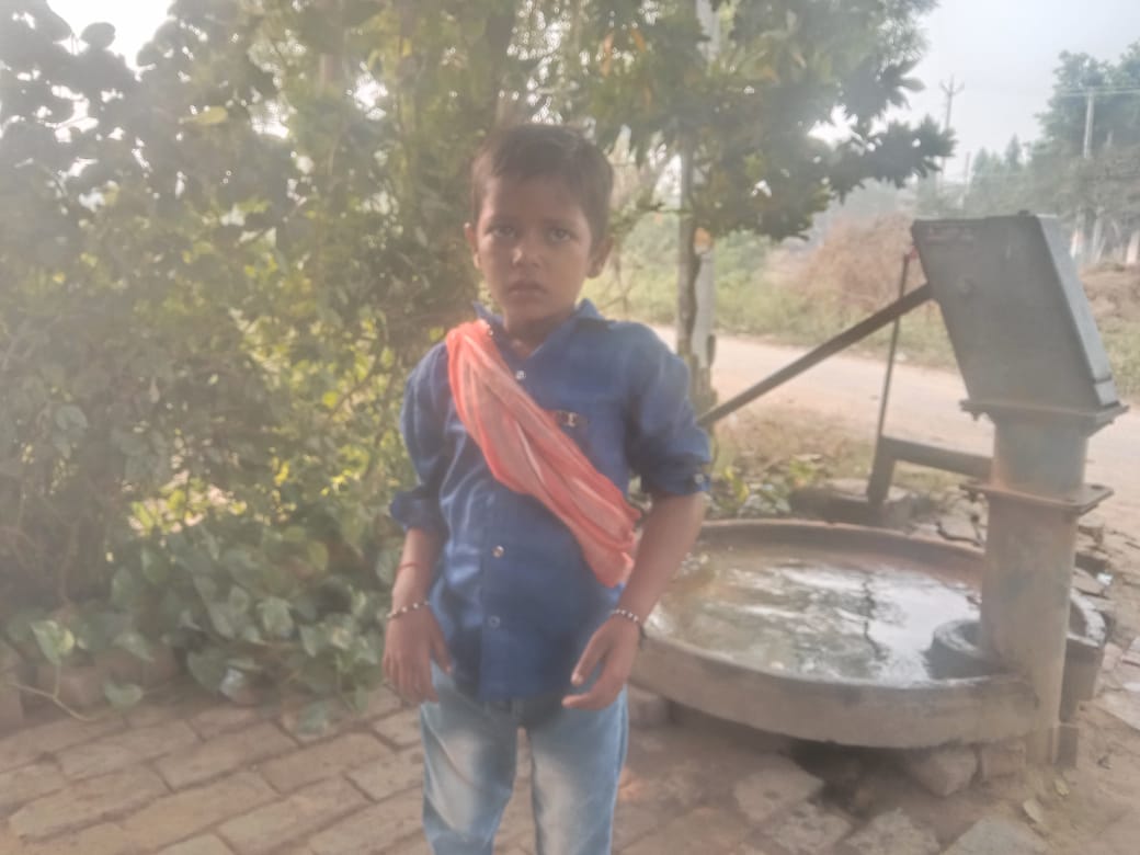 कन्नौज : बच्चों बच्चों में विवाद मारपीट में बच्चे के हाथ में लगी चोट