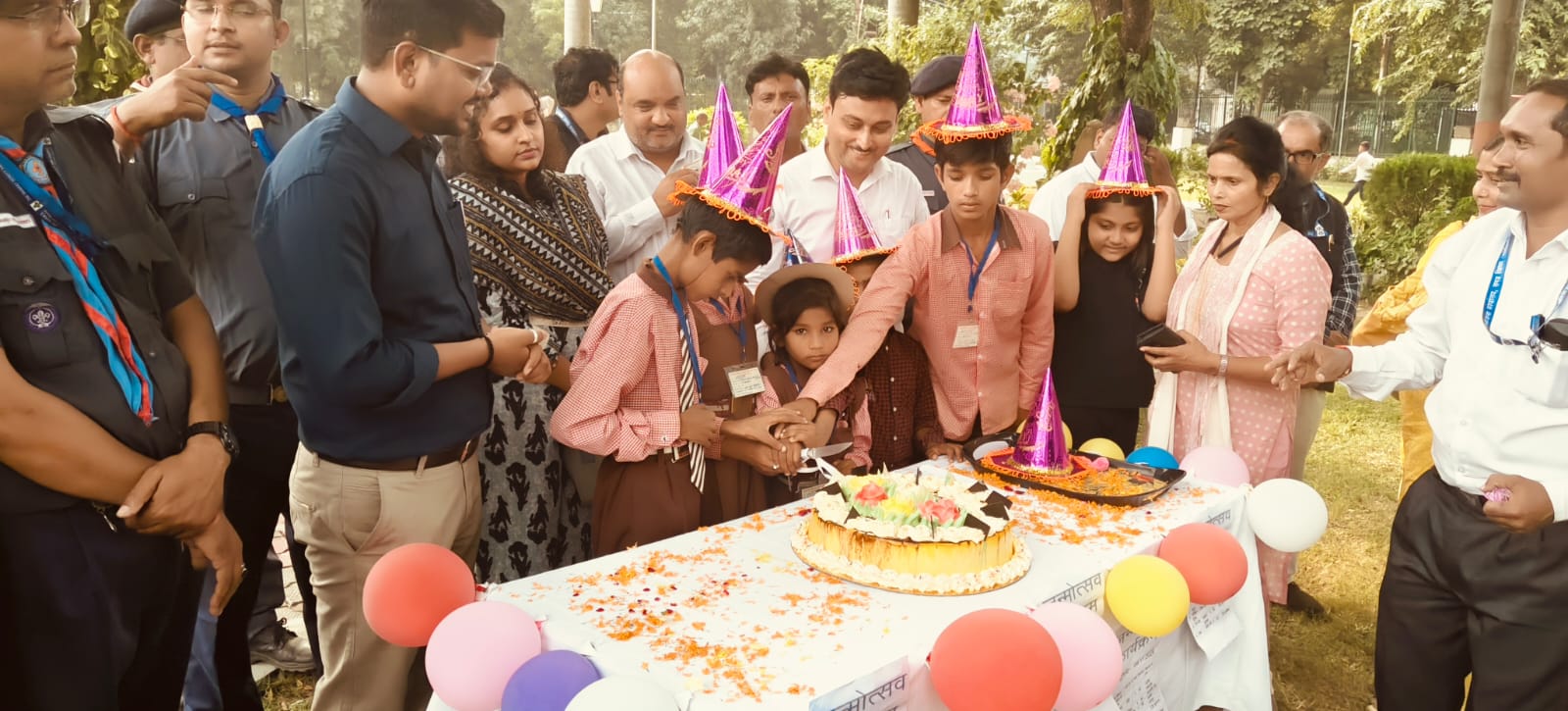 प्रयागराज- परिषदीय प्राथमिक एवं उच्च प्राथमिक विद्यालयों में अध्ययनरत दिव्यांग बच्चों के सर्वांगीण विकास हेतु एक्सपोजर विजिट कार्यक्रम का आयोजन ?