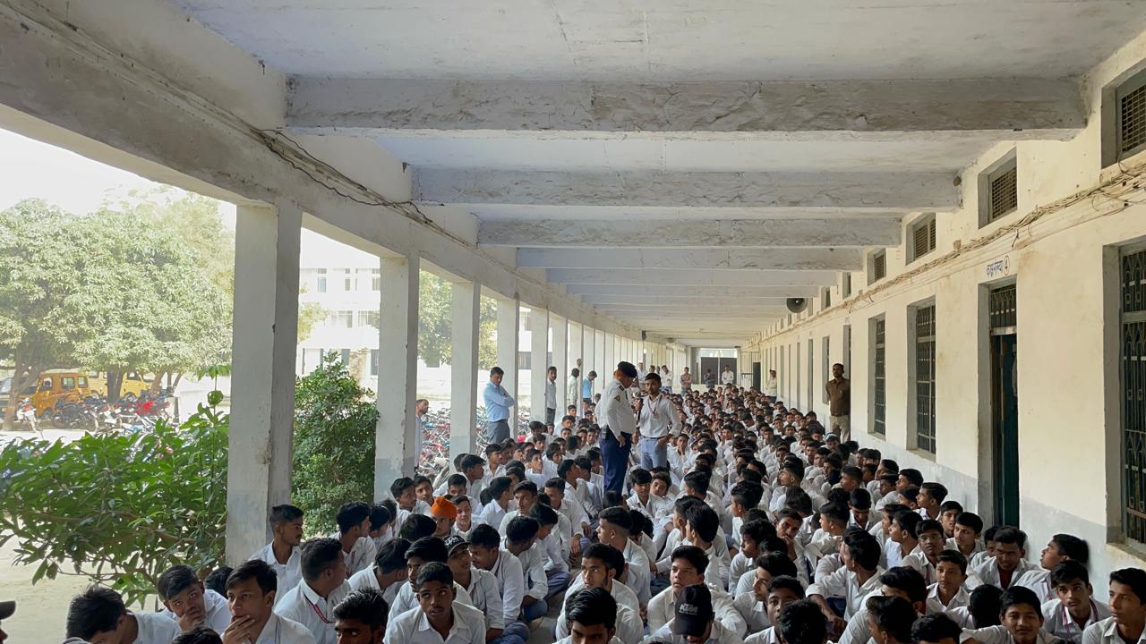 कन्नौज : यातायात महा के तहत चलाया जा रहा जागरूकता अभियान ?