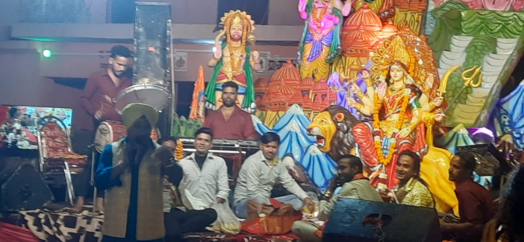 कन्नौज : माँ भगवती विशाल जागरण में उमड़ी भीड़