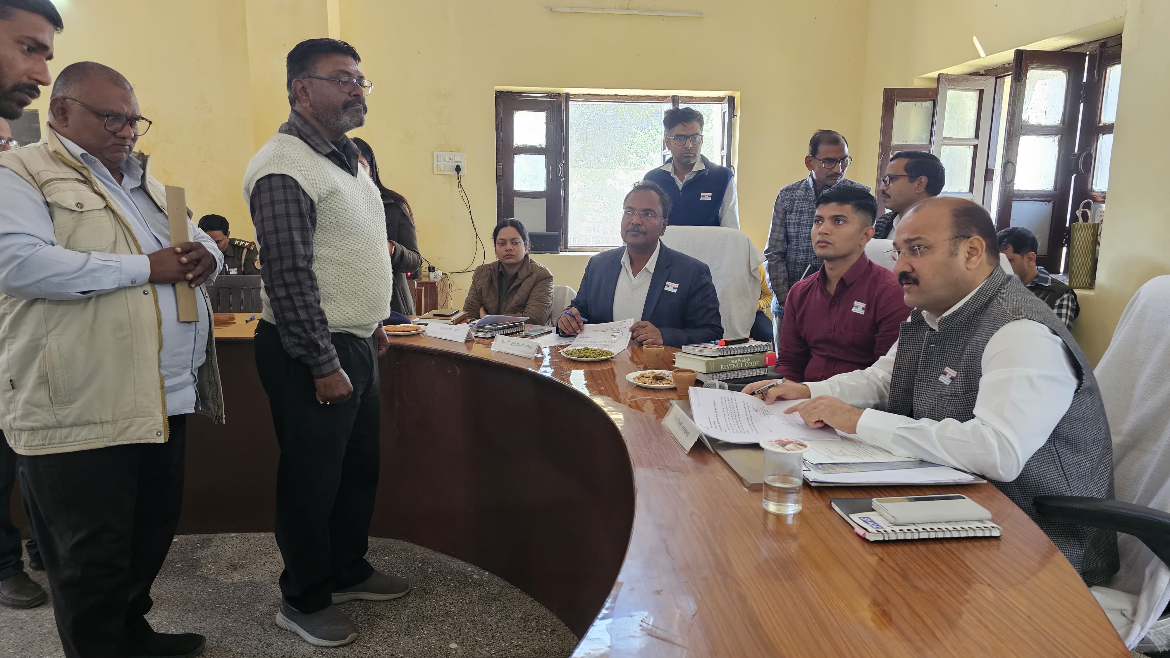 फर्रुखाबाद: संम्पूर्ण समाधान दिवस में 89 शिकायते प्राप्त ,  सबसे अधिक राजस्व विभाग की शिकायतें प्राप्त।