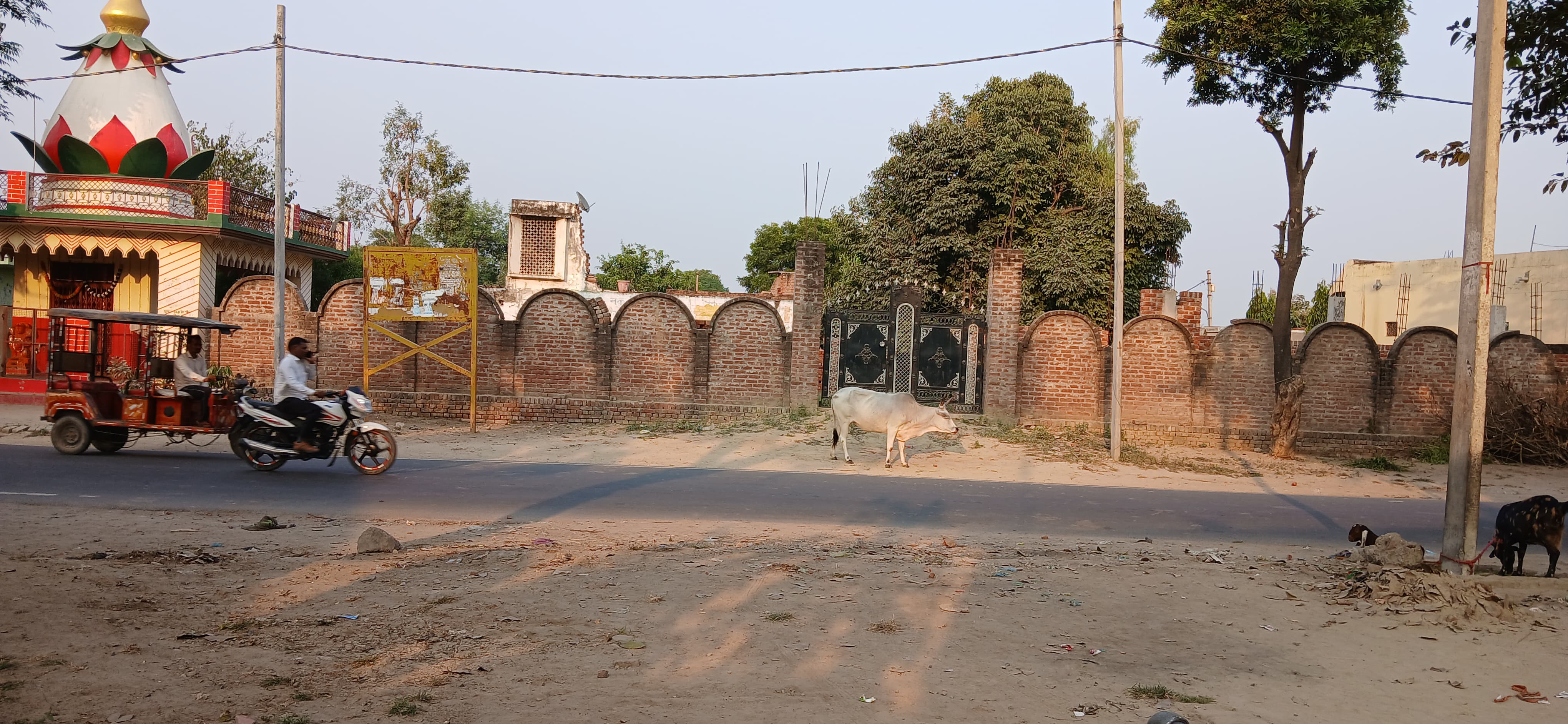 फर्रुखाबाद:भाकृए के मंडल महासचिव ने ग्राम भगौतीपुर में नॉन जेड ए जमीन पर अवैध कब्जे की शिकायत मुख्यमंत्री से की।