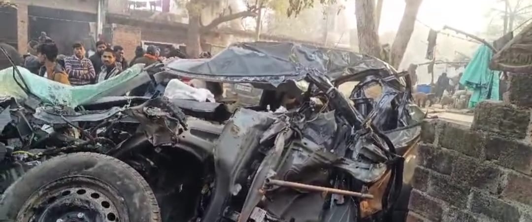 कन्नौज:  तेज रफ्तार का कहर सड़क हादसे में एक की मौत तीन घायल