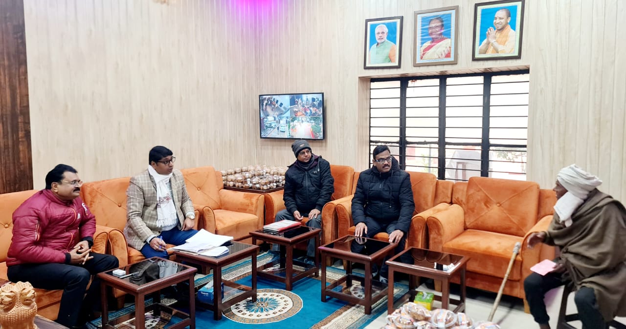 फर्रुखाबाद: जिला विधिक सेवा प्राधिकरण द्वारा जिला कारागार का किया निरीक्षण।