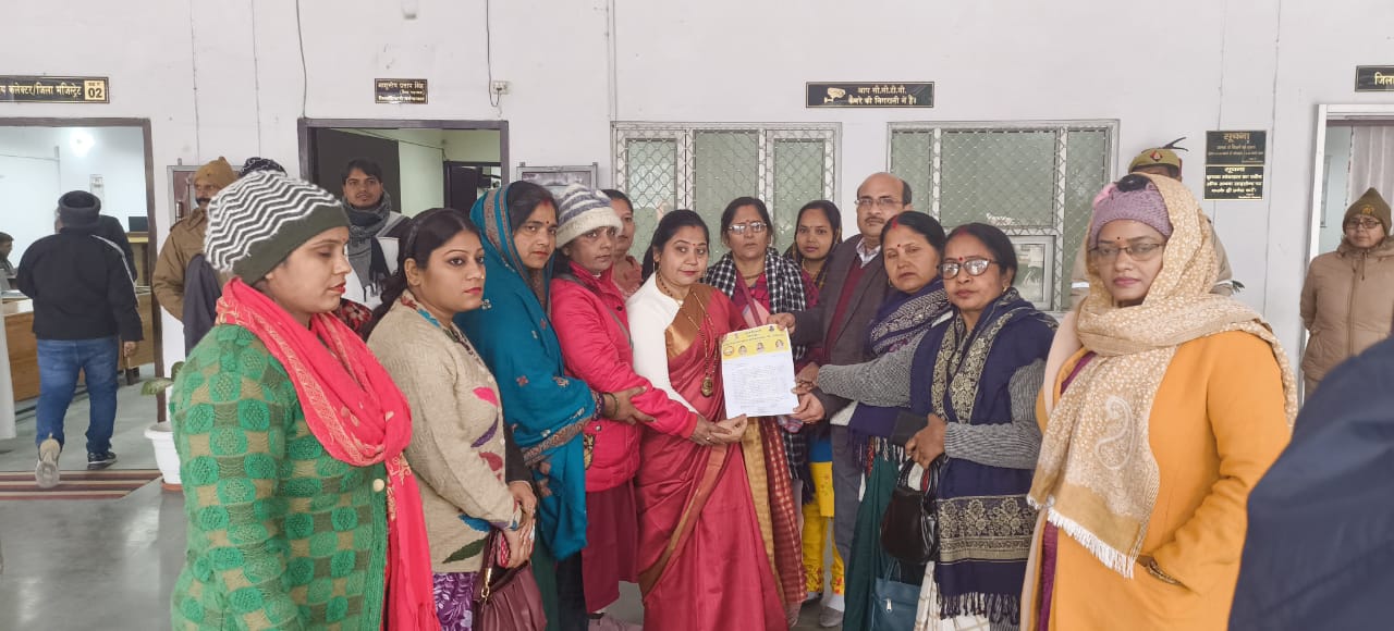 फर्रुखाबाद: इंसान का हत्यारा,पशु पक्षियों का दुश्मन चाइनीज़ मांझा के खिलाफ बिक्रेताओं एवं इस्तेमाल पर सख्त कार्यवाही हेतु व्यापार मंडल ने सौपा डीएम को ज्ञापन ?