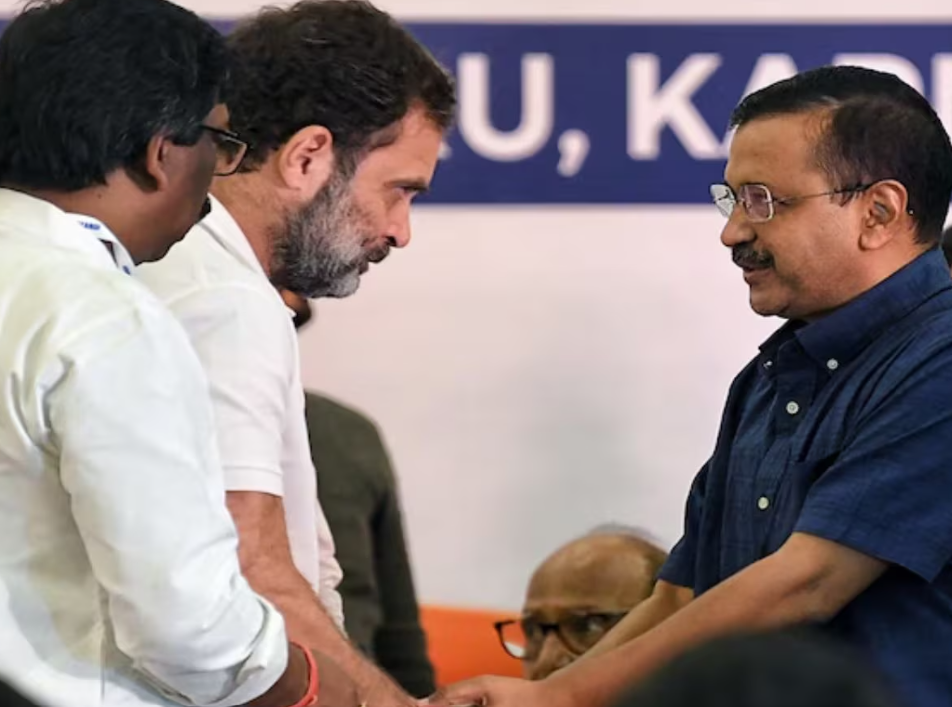 दिल्‍ली दंगल में आज राहुल गांधी की एंट्री, BJP को अपने ही नेता ने दिया 'करंट', धरने पर बैठा ?