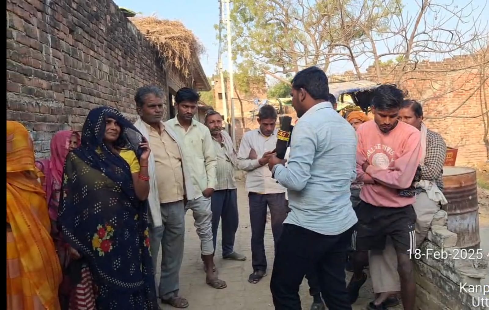 फर्रुखाबाद: ग्राम प्रधान करते हैं मनमानी बिरादरी देखकर कराते हैं काम अन्य गांव में करते हैं सौतेला व्यवहार।