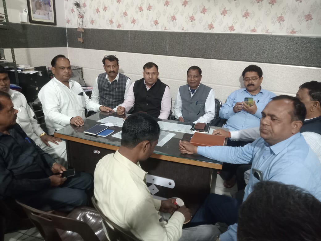बहुजन समाज पार्टी जिला स्तरीय बैठक कैंप कार्यालय अशोकनगर कासगंज में हुई
