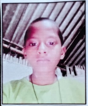 पीलीभीत : मनमानी तरीके से दो ट्रैक्टर के ओवरटेक में एक स्कूली बच्चे की हुई दर्दनाक मौत