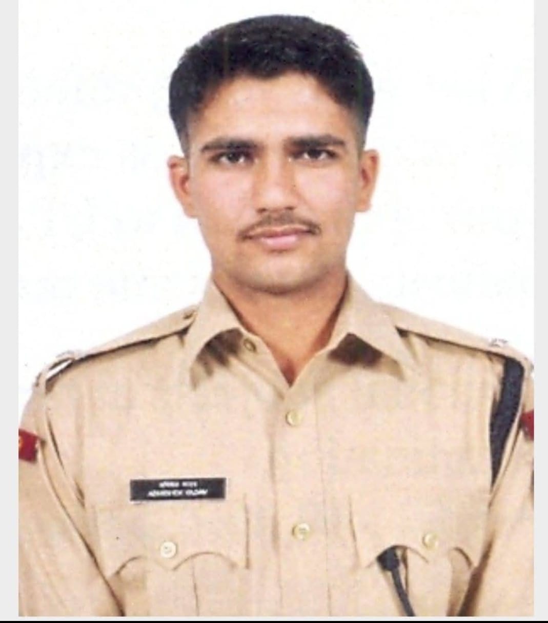 पुलिस अधीक्षक अविनाश पांडे को लखनऊ भेजा गया, पीलाभीत के नए पुलिस अधीक्षक बने अभिषेक यादव