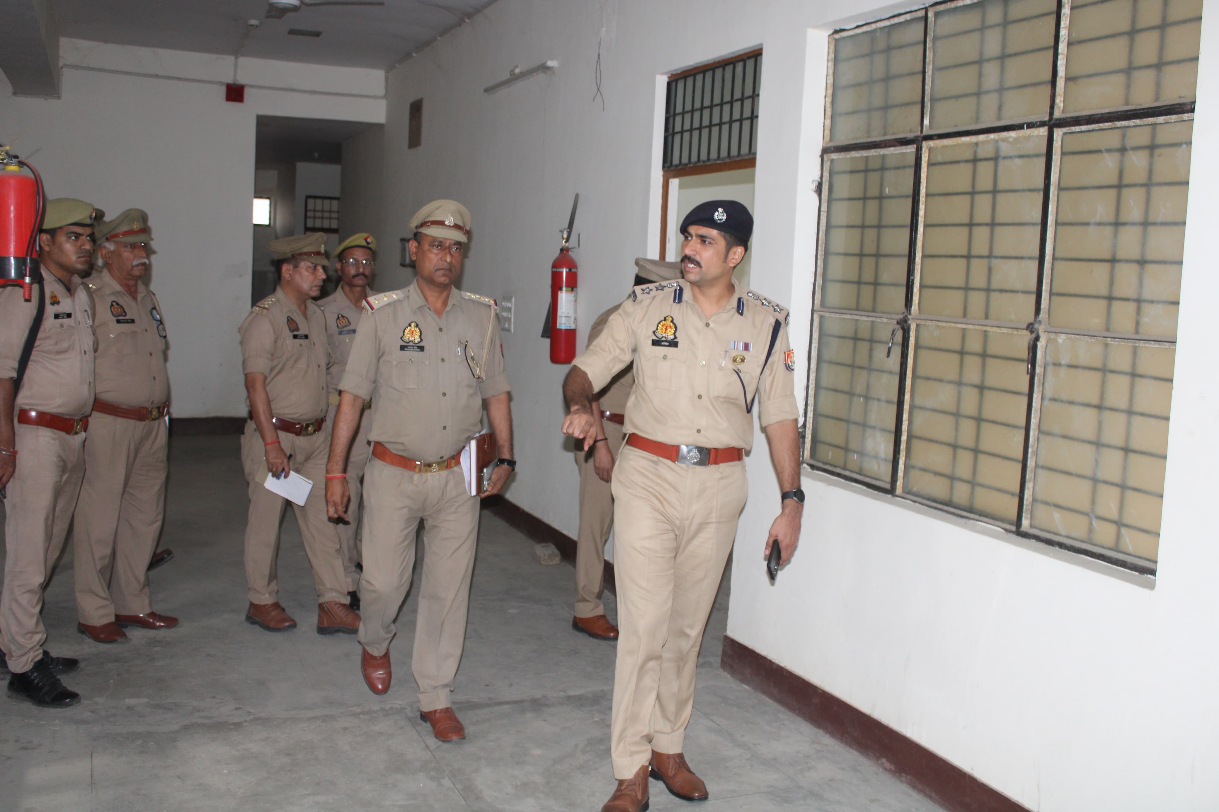 पीलीभीत:पुलिस अधीक्षक ने थाना घुंघचाई का आकस्मिक निरीक्षण किया गया।
