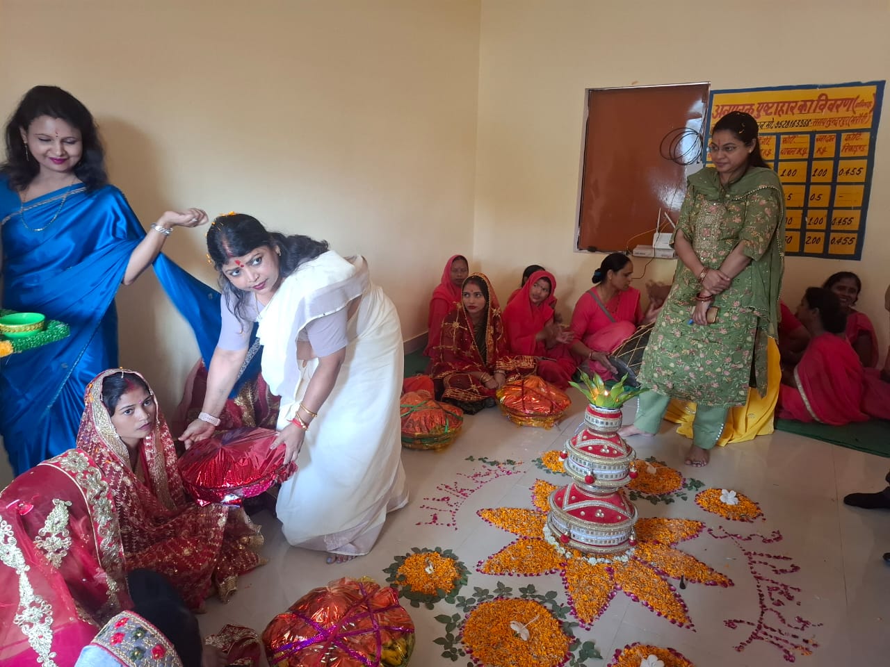पीलीभीत : सुनीता सिंह सैनी ने विकासखण्ड मरौरी के ग्राम पंचायत खाग सराय में आंगनबाड़ी केन्द्र का निरीक्षण किया।