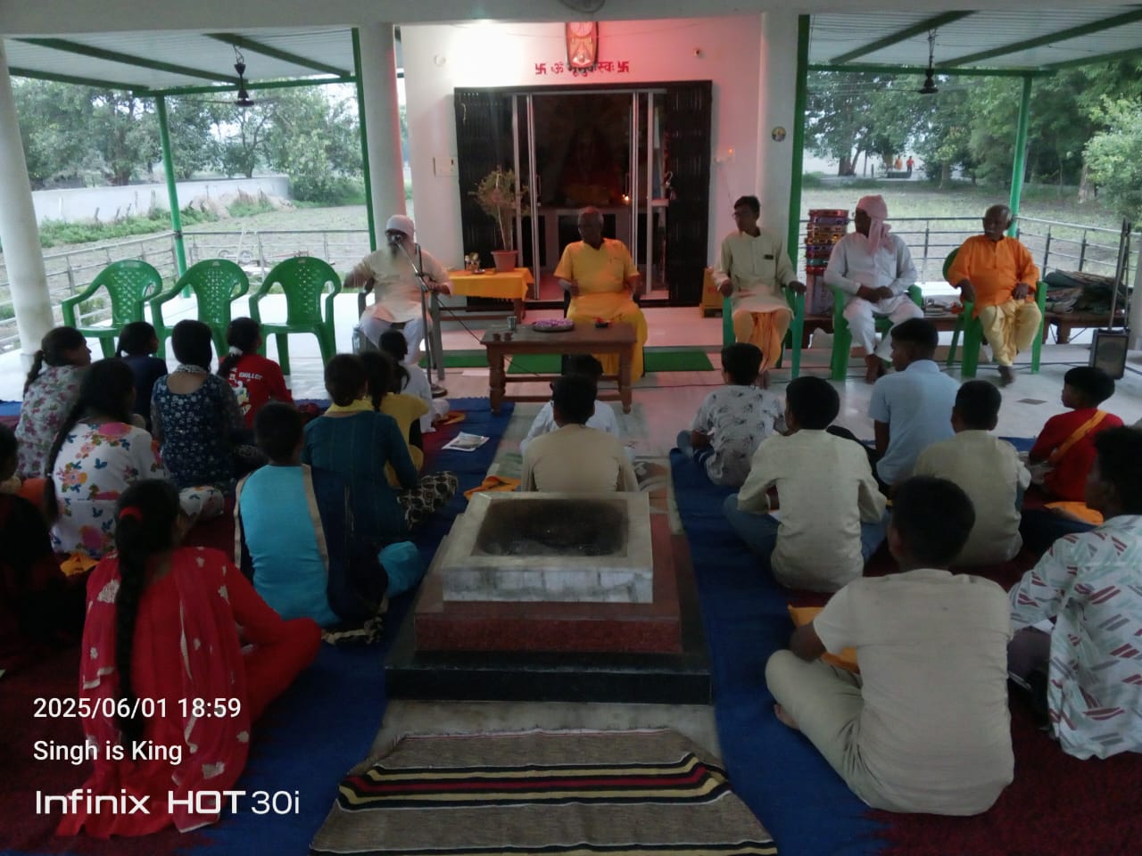 पीलीभीत : गायत्री परिवार द्वारा नौ दिवसीय प्रशिक्षण शिविर 01 जून से चलाया जा रहा है।