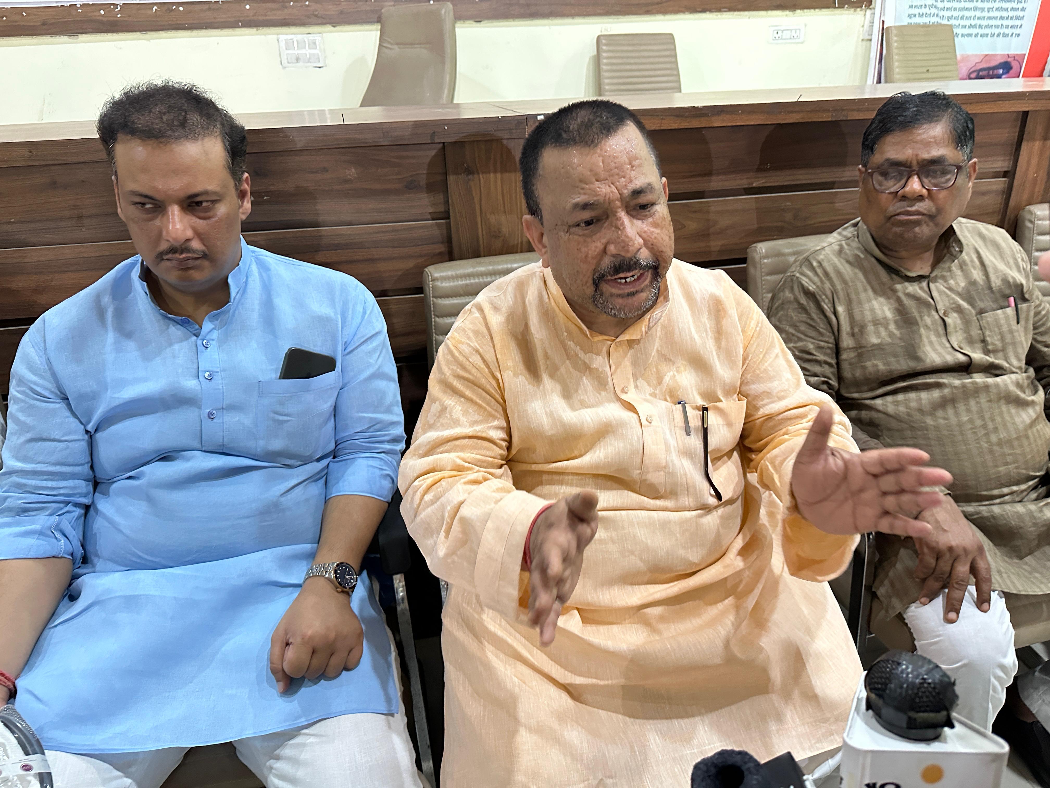फर्रुखाबाद:प्रधानमंत्री नरेंद्र मोदी सरकार के 11 वर्ष पूर्ण, सांसद मुकेश राजपूत ने पत्रकार वार्ता में गिनाईं ऐतिहासिक उपलब्धियां