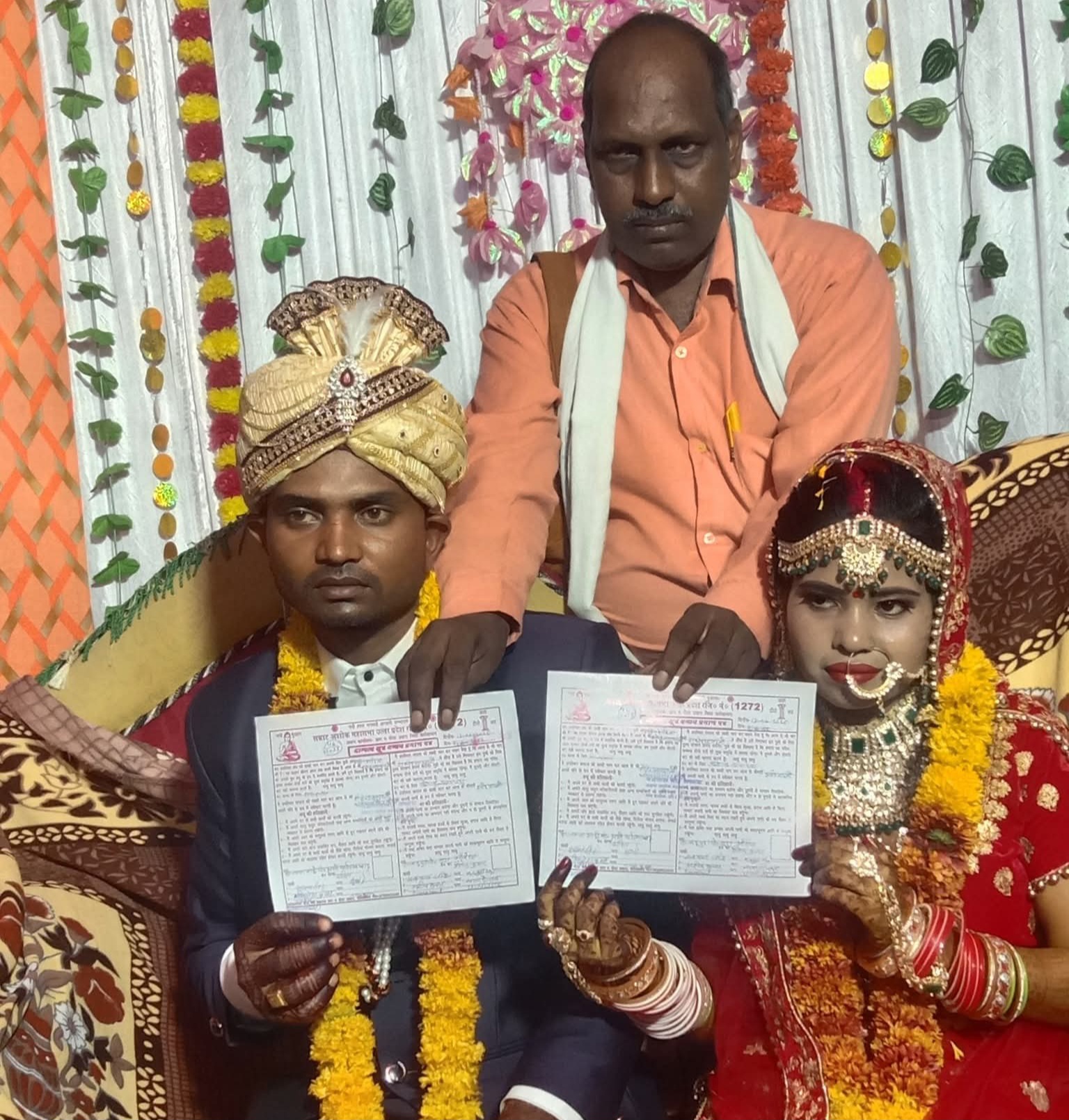 फर्रूखाबाद: सरिता और शैलेन्द्र का विवाह सम्पन्न, धर्मपाल बौद्ध ने दिया प्रमाण पत्र और आशीर्वाद