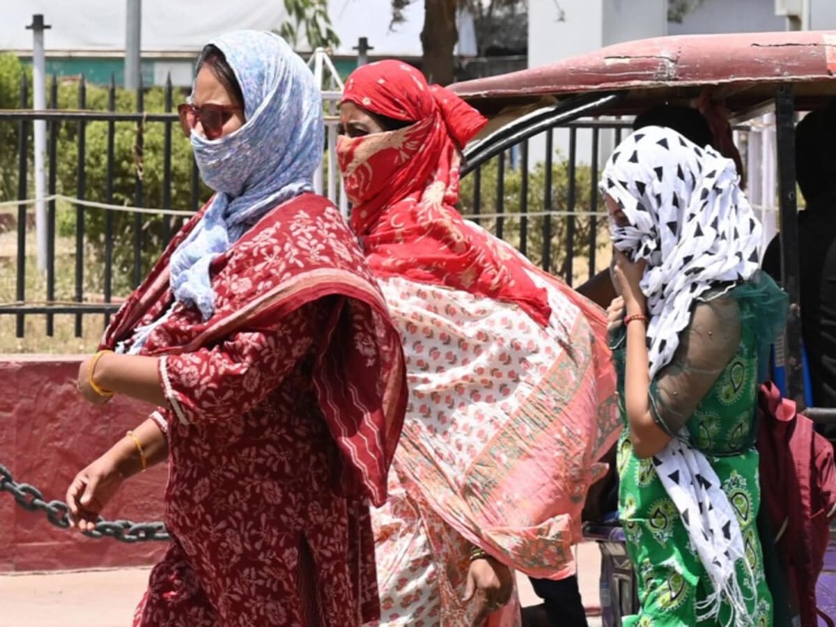 फर्रुखाबाद में मौसम का बदला मिजाज: उमस भरी गर्मी ने बढ़ाई परेशानियां