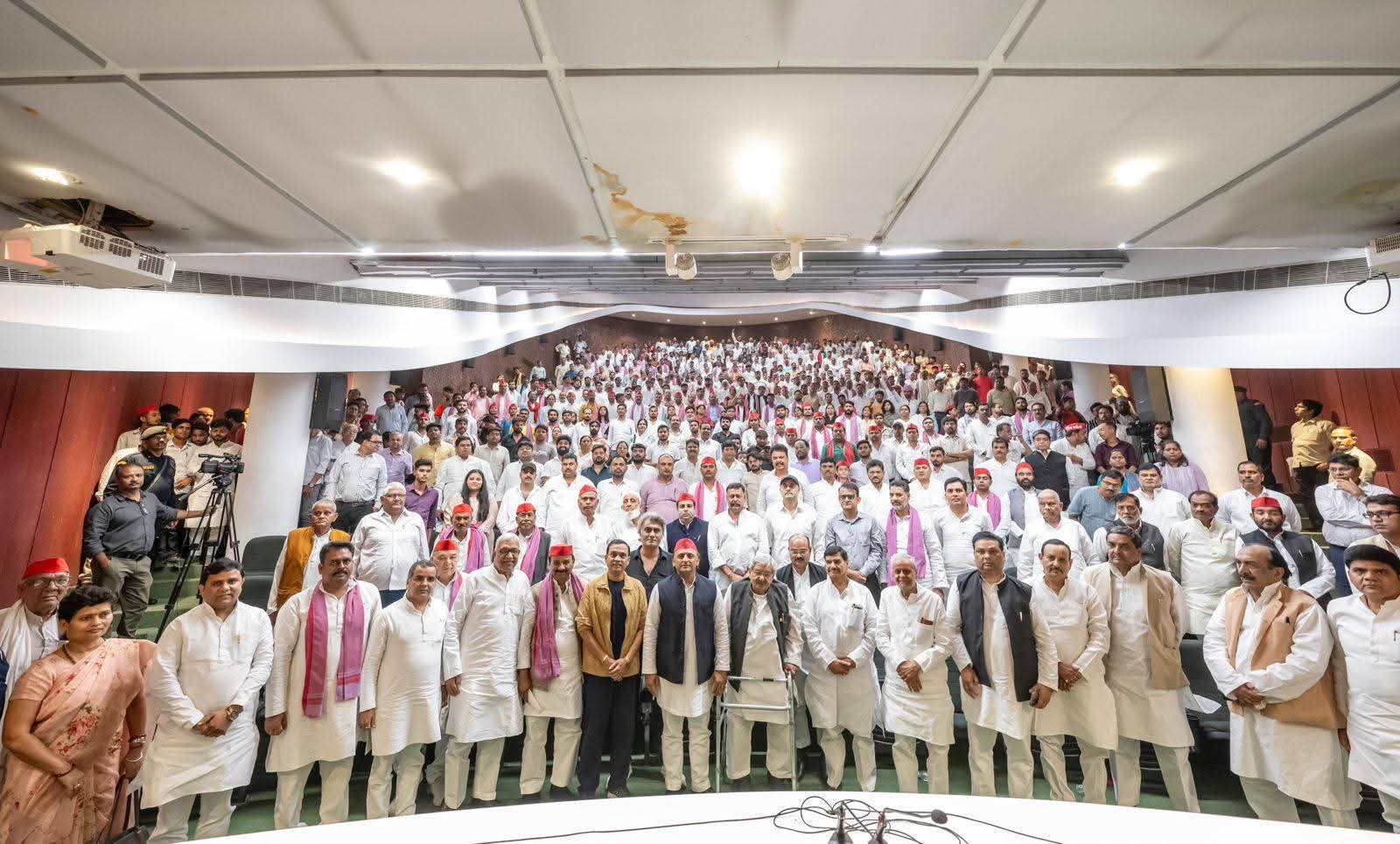 लखनऊ:समाजवादी पार्टी की रणनीति से 2027 विधानसभा चुनाव में भाजपा का सफाया होगा-अखिलेश यादव