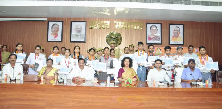 लखीमपुर खीरी : खीरी में चमके भविष्य के सितारे